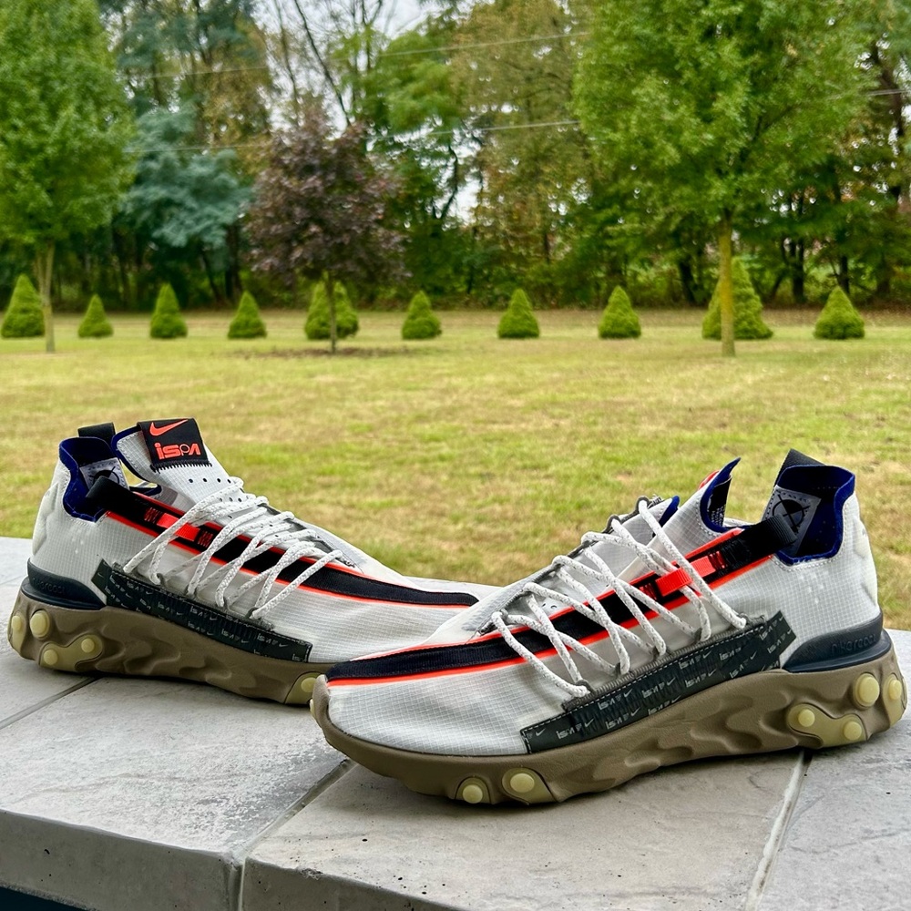 Nike Men’s low ISPA size 11